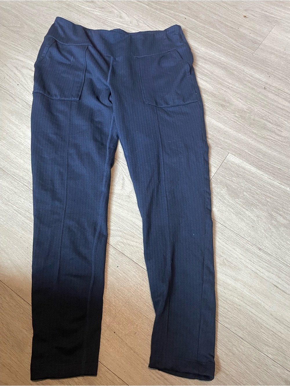 Mondetta Navy Blue Stretch Leggings with Front Patch Pockets